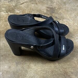 Crocs Cyprus IV Heels
Size: 8